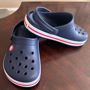 CROCS Kids Navy Blue Sandals Size 2